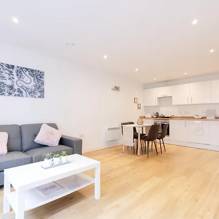 Warm 2 Bedroom Apartment 15 Min Walk To Etihad Stadium And City Center Manchester Exterior photo