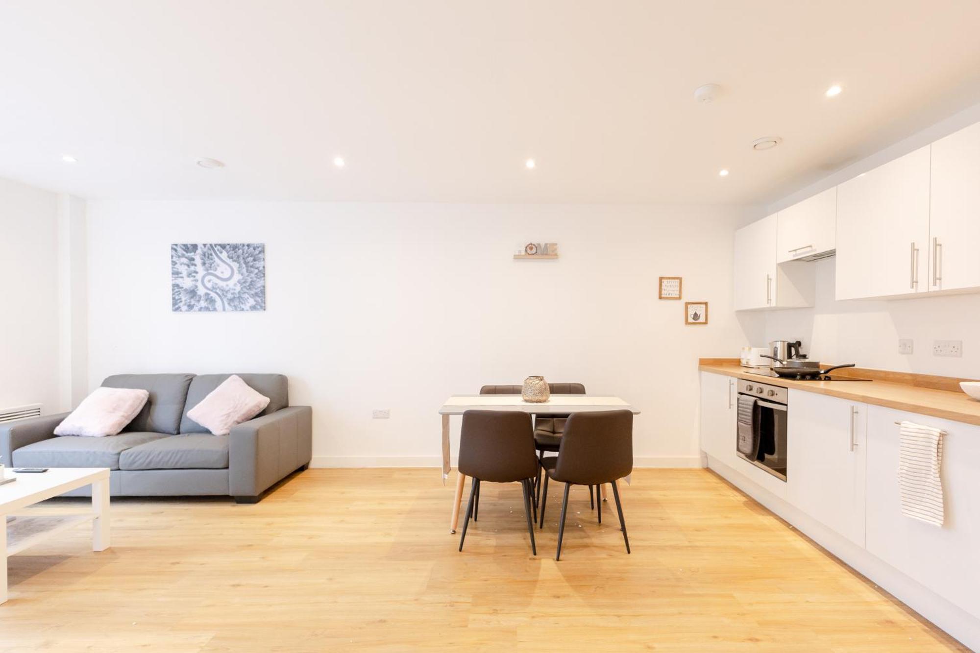 Apartment Warm 2 Bedroom 15 Min Walk To Etihad Stadium And Center Manchester